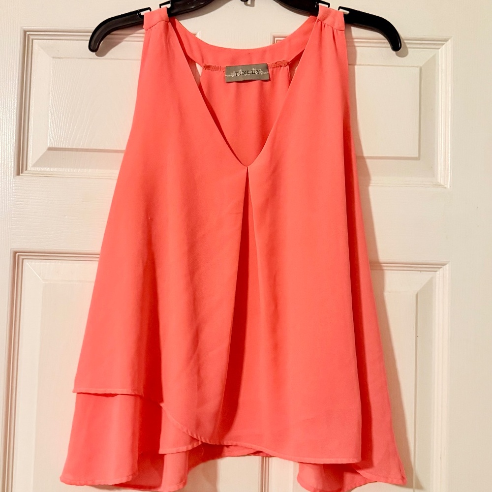 Tinley Coral Pink Top Size Large